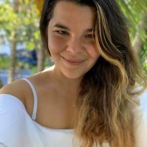 Meet your Posher, Caitlyn